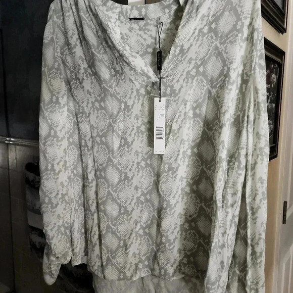 ELIE TAHARI SILK TOP - Picture 2 of 5